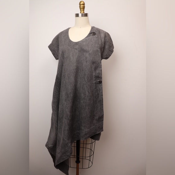 Forme D'expression Italian Made Linen Short Sleeve Tunic Top - Picture 7 of 14